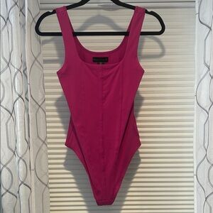 House of Harlow 1960 Vibrant Pink bodysuit size small